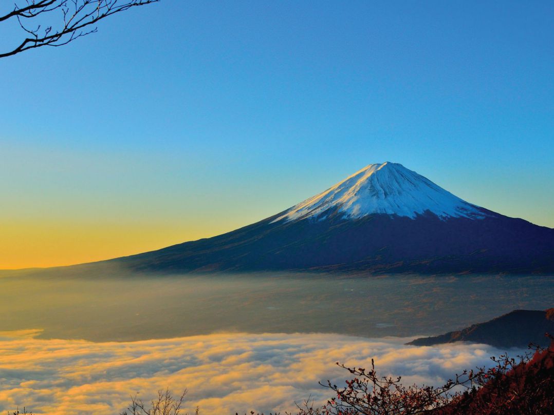 Gunung Fuji, Simbol Prefektur Yamanashi, Jepang