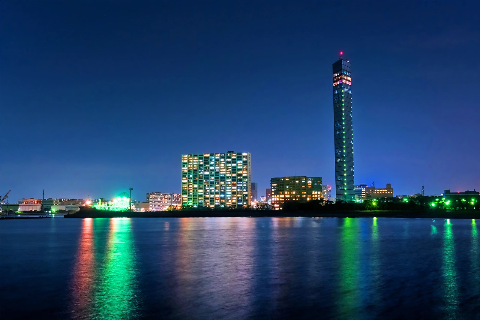 chiba port tower night view photo